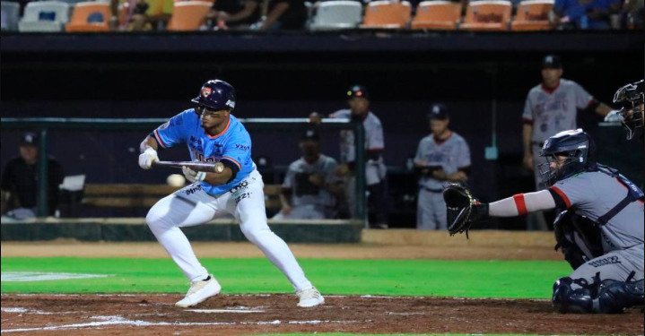 Tigres de Quintana Roo pierden ante los Sultanes de Monterrey
